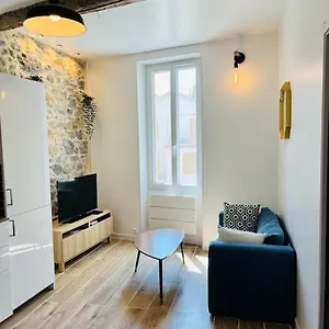 https://superbe-appartement-au-coeur-du-mourillon-refais-neuf.fr-provencehotel.com